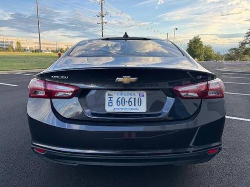 2022 Chevrolet Malibu FWD LT