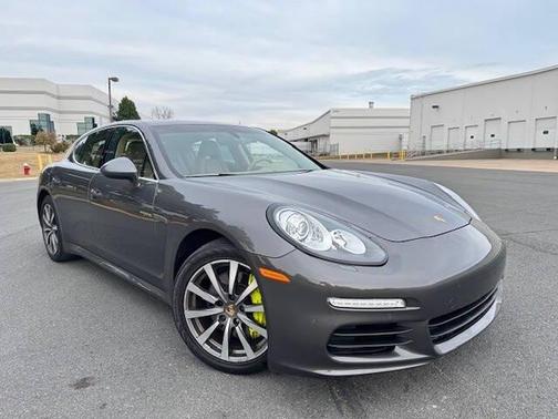 2014 Porsche Panamera 4