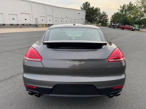 2014 Porsche Panamera 4