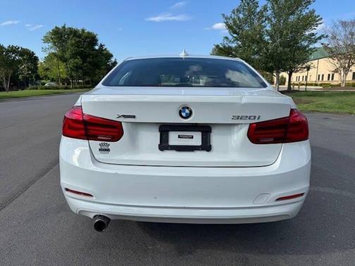 2018 BMW 320 i