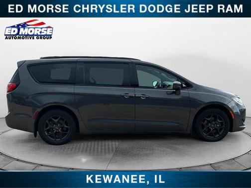 2019 Chrysler Pacifica Touring-L Plus