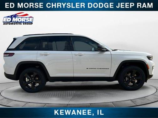 2025 Jeep Grand Cherokee Laredo