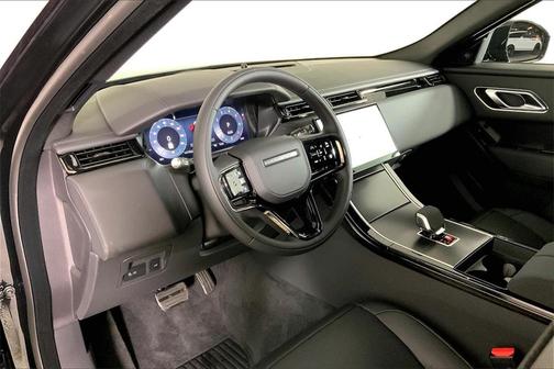 2026 Land Rover Range Rover Velar Dynamic SE