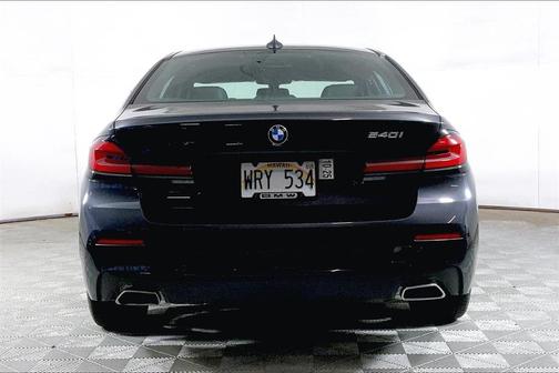 2022 BMW 540 i
