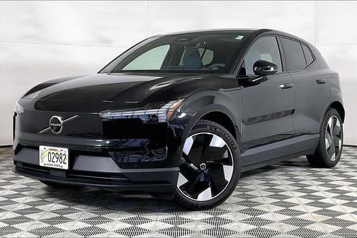 Onyx Black Metallic 2025 Volvo EX30 Twin Motor Ultra