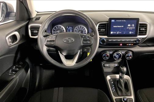 2022 Hyundai VENUE SEL