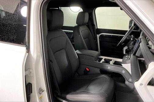 2025 Land Rover Defender P300