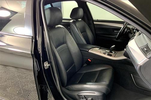 2016 BMW 528 i