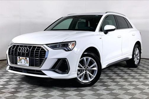 2023 Audi Q3 45 S line Premium