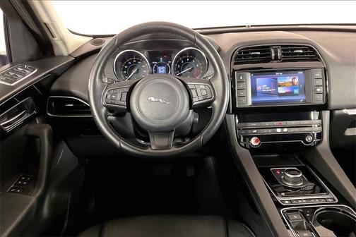 2017 Jaguar F-PACE 35t Premium