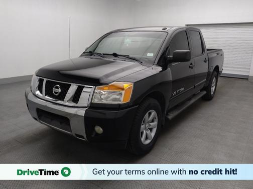 Black 2014 Nissan Titan SV