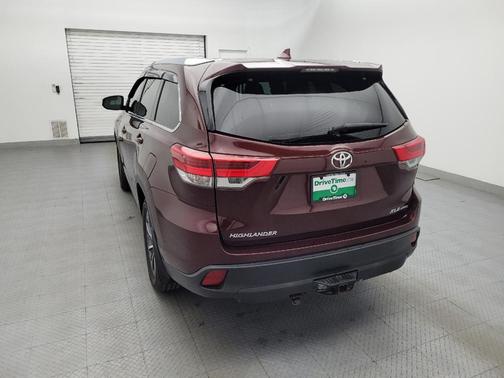 Ooh La La Rouge Mica 2018 Toyota Highlander XLE