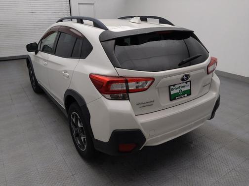 Crystal White Pearl 2019 Subaru Crosstrek 2.0i Premium