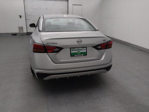 Brilliant Silver Metallic 2024 Nissan Altima 2.5 SV