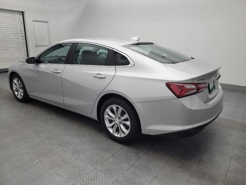 Silver Ice Metallic 2022 Chevrolet Malibu FWD LT