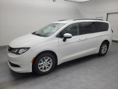 2020 Chrysler Voyager LXI
