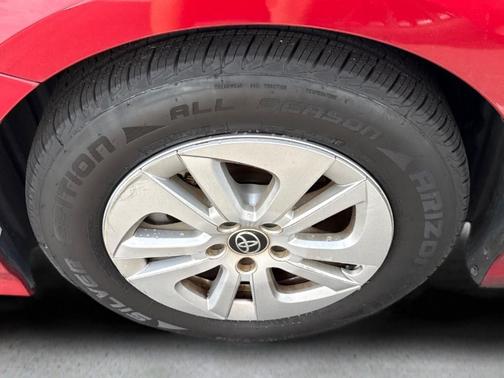 Hypersonic Red 2016 Toyota Prius Two