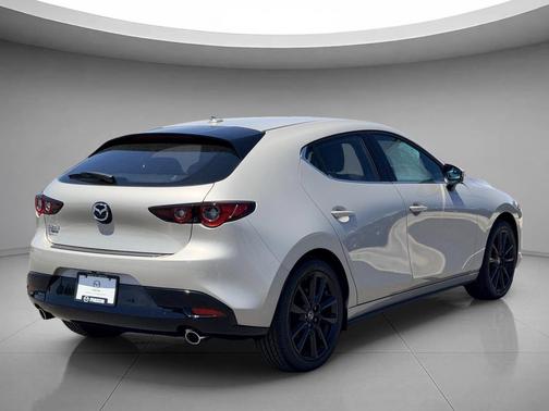 QUARTZ METALLIC 2026 Mazda Mazda3 FWD w/Premium Package