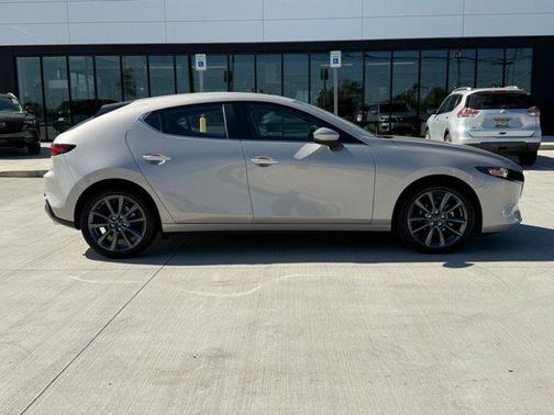 2025 Mazda Mazda3 FWD w/Preferred Package