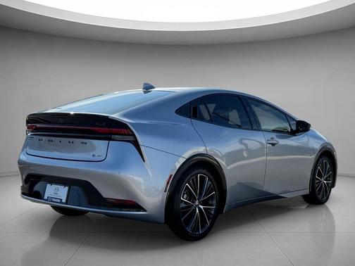 2023 Toyota Prius XLE