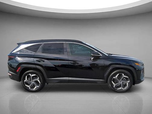 Black Pearl 2024 Hyundai TUCSON Hybrid Limited
