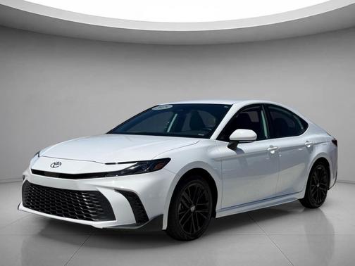 Ice Cap 2025 Toyota Camry SE