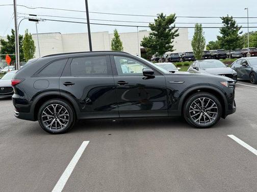 2025 Mazda CX-70 PHEV Premium Package