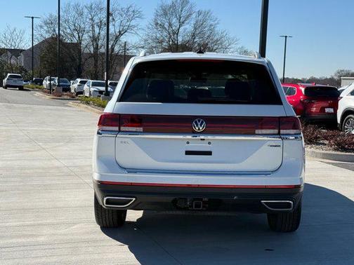2024 Volkswagen Atlas 2.0T SEL
