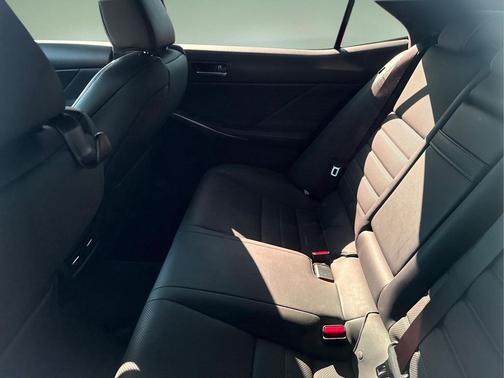 Atomic Silver 2019 Lexus IS 300 Base