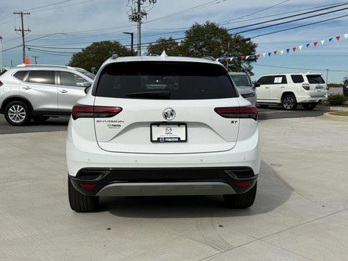2022 Buick Envision FWD Essence