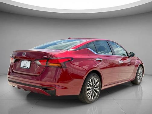 Scarlet Ember 2024 Nissan Altima 2.5 SV