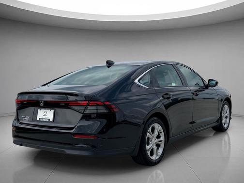 Crystal Black Pearl 2023 Honda Accord LX 1.5T