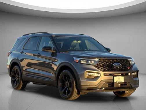Carbonized Gray Metallic 2024 Ford Explorer ST