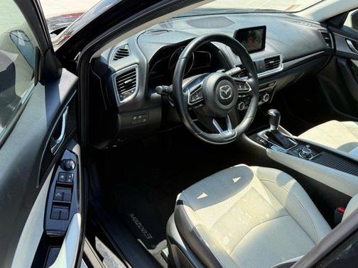 2017 Mazda Mazda3 Grand Touring