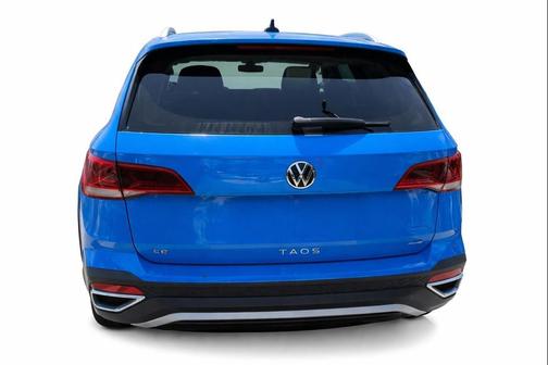 Cornflower Blue 2023 Volkswagen Taos 1.5T SE