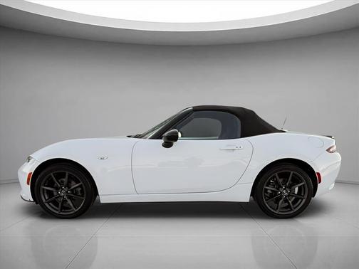 2016 Mazda MX-5 Miata Club