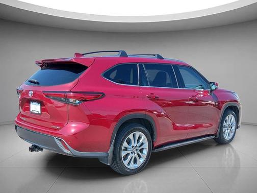 Ruby Flare Pearl 2021 Toyota Highlander Limited