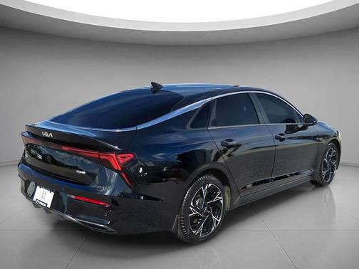 Aurora Black Pearl 2025 Kia K5 GT-Line