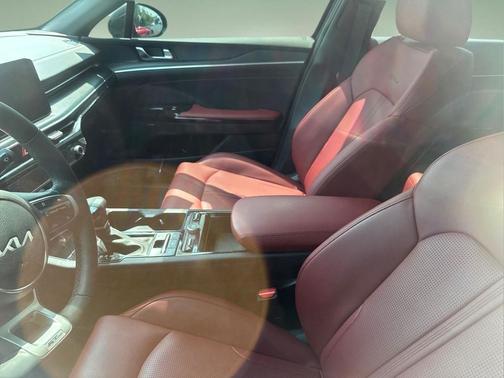 Aurora Black Pearl 2025 Kia K5 GT-Line