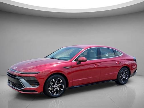Ultimate red 2025 Hyundai SONATA SEL