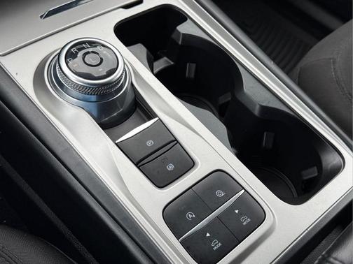Oxford White 2021 Ford Explorer XLT