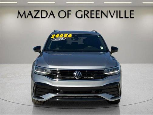 2023 Volkswagen Tiguan 2.0T SE R-Line Black