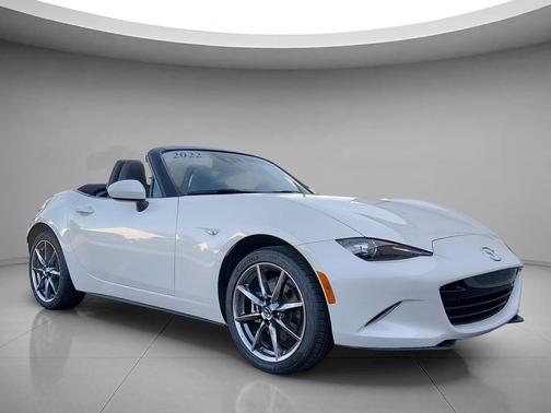 Snowflake White Pearl Mica 2022 Mazda MX-5 Miata Grand Touring