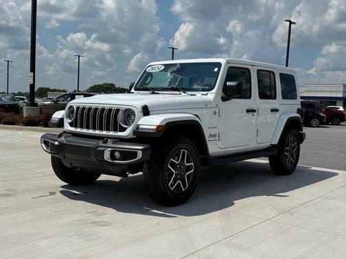 2024 Jeep Wrangler 4-Door Sahara 4x4