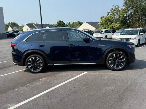 2024 Mazda CX-90 PHEV Premium Plus