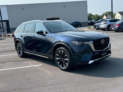 2024 Mazda CX-90 PHEV Premium Plus