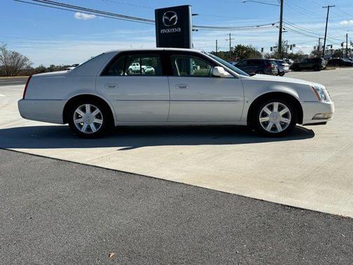 2006 Cadillac DTS Base