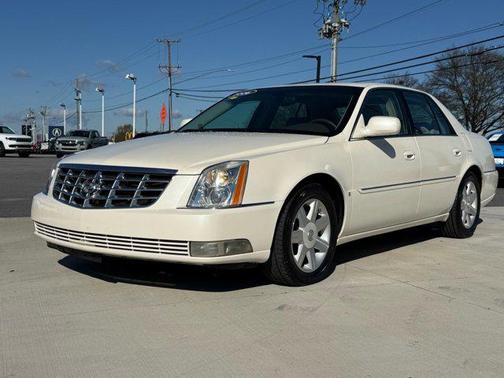 2006 Cadillac DTS Base