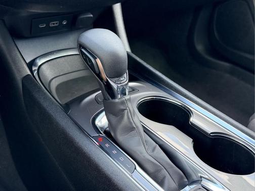 Mosaic Black Metallic 2023 Chevrolet Malibu FWD 1LT