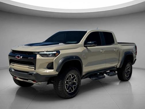 Sand Dune Metallic 2023 Chevrolet Colorado ZR2